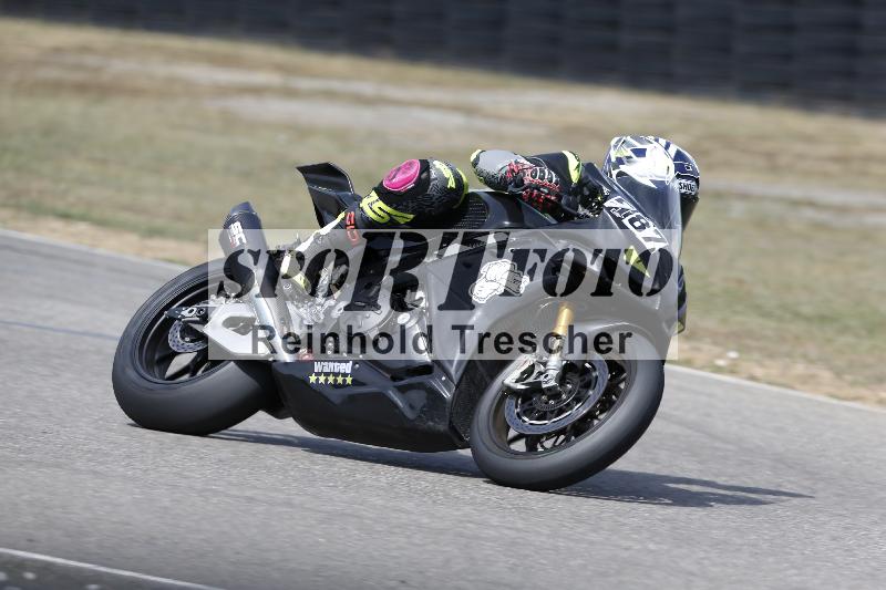 /37 09.08.2026  Pluess Motosport ADR/Freies Fahren/587